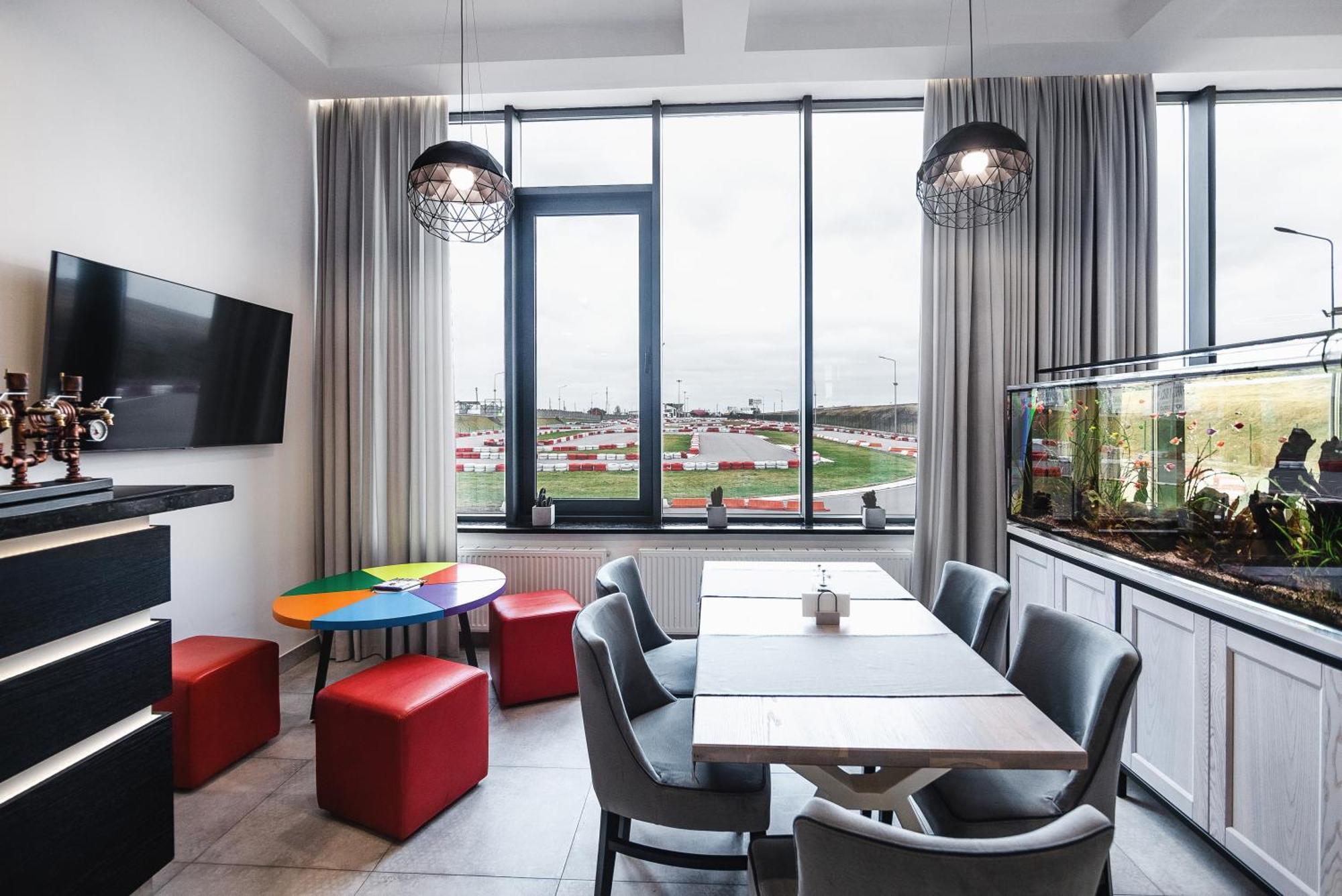 Otto Hotel-Restaurant Rivne Exterior photo