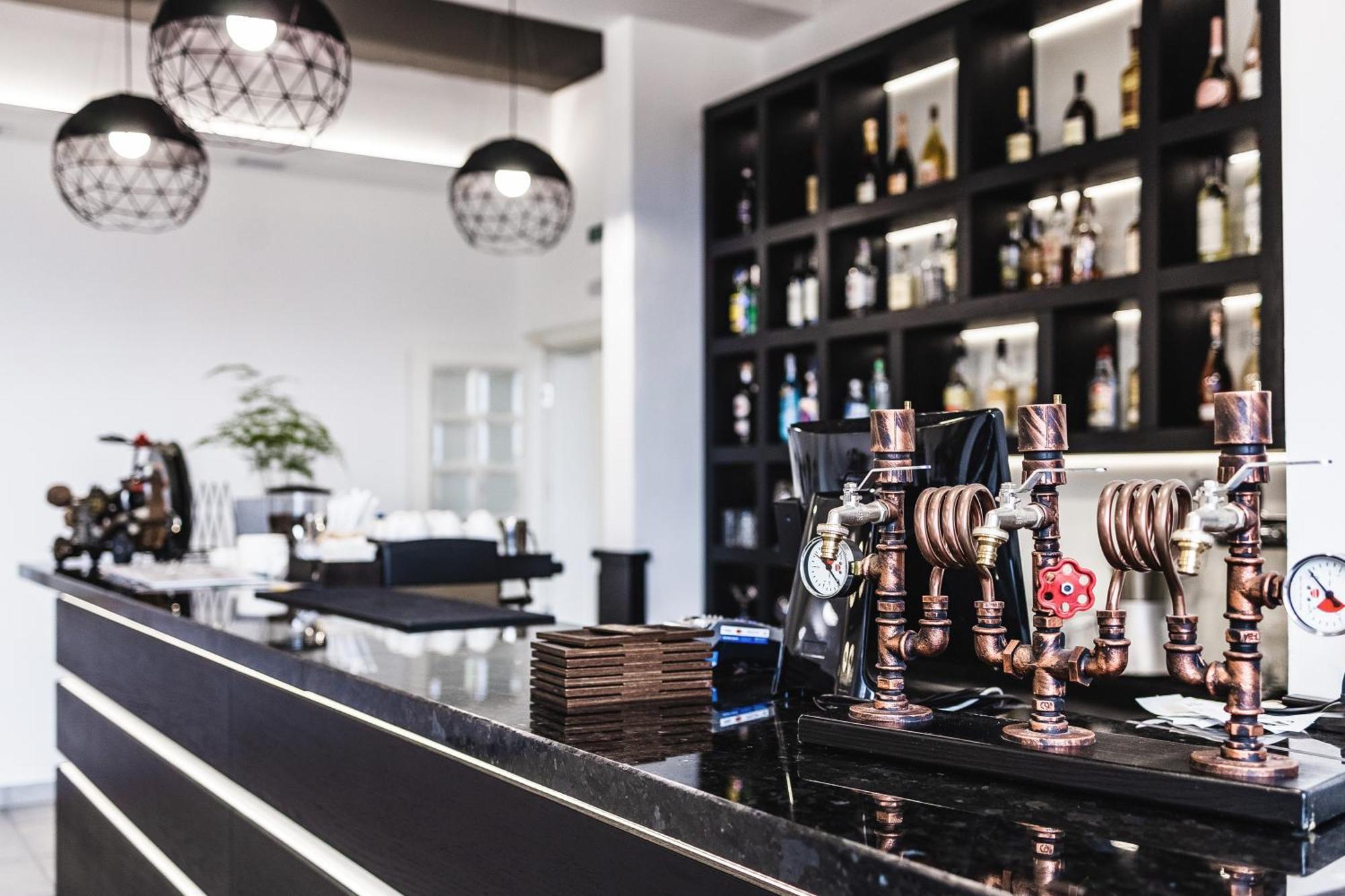 Otto Hotel-Restaurant Rivne Exterior photo